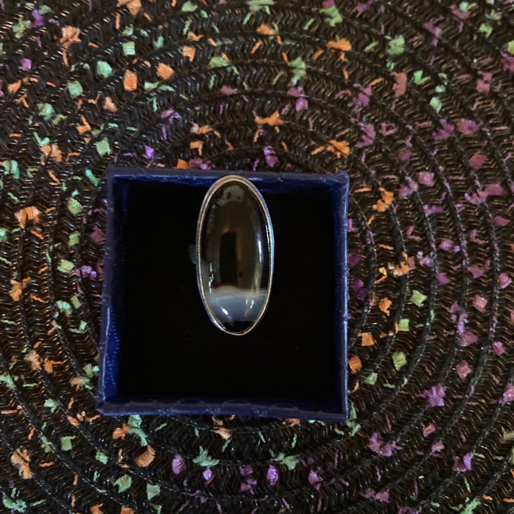 Ring - Picture 4 of 4